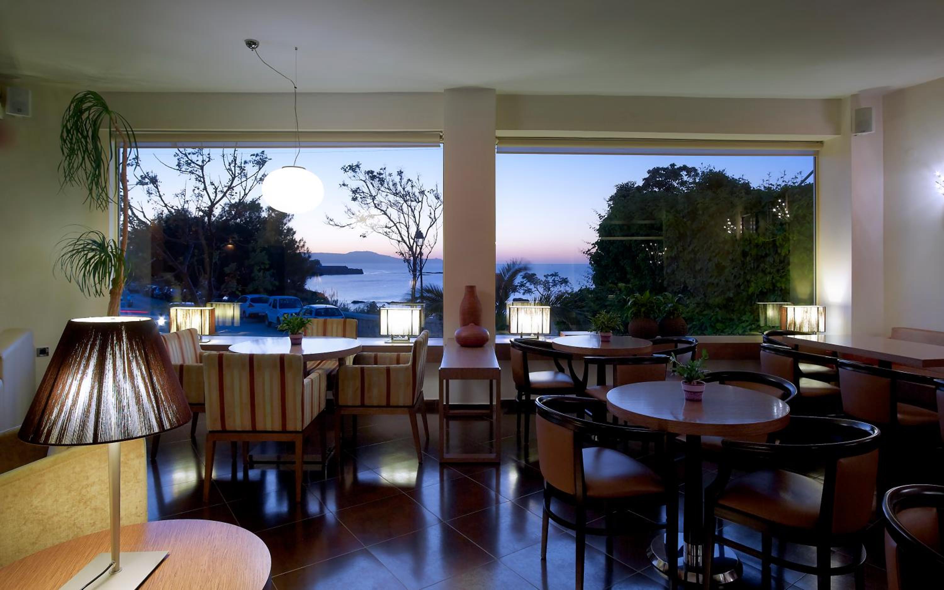 Irida Hotel 43/59
