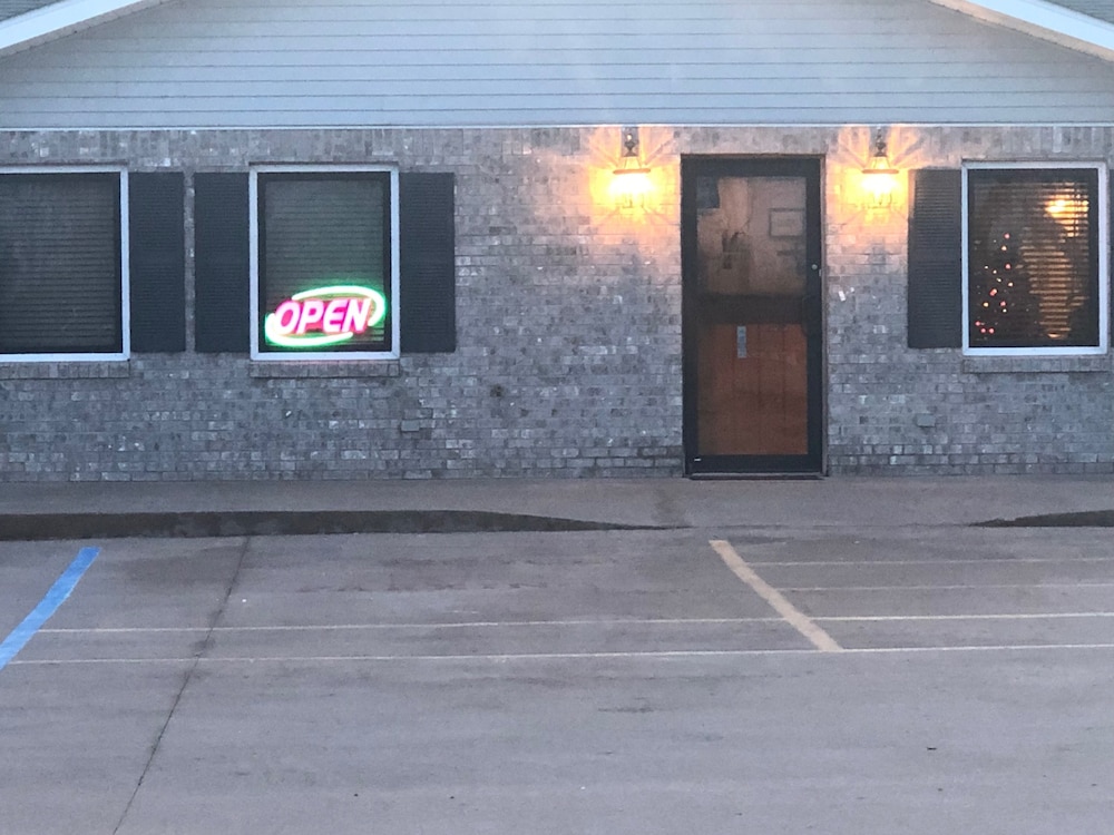 Americas Best Value Inn 26/31