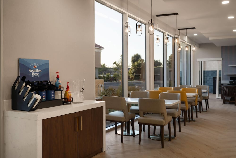 La Quinta Inn & Suites by Wyndham Tracy 33/53
