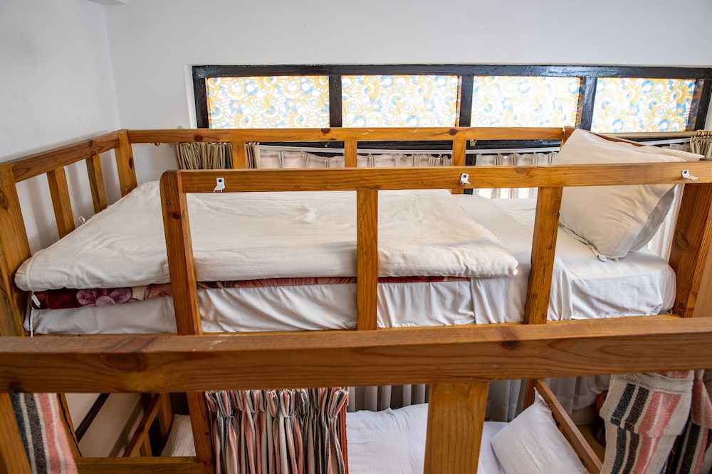 Shangri-La Boutique Hotel 37/50