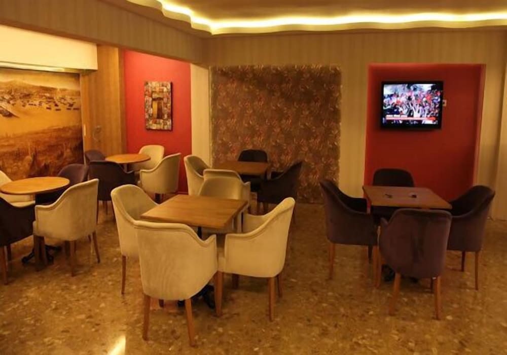 LUCID HOTEL 21/32