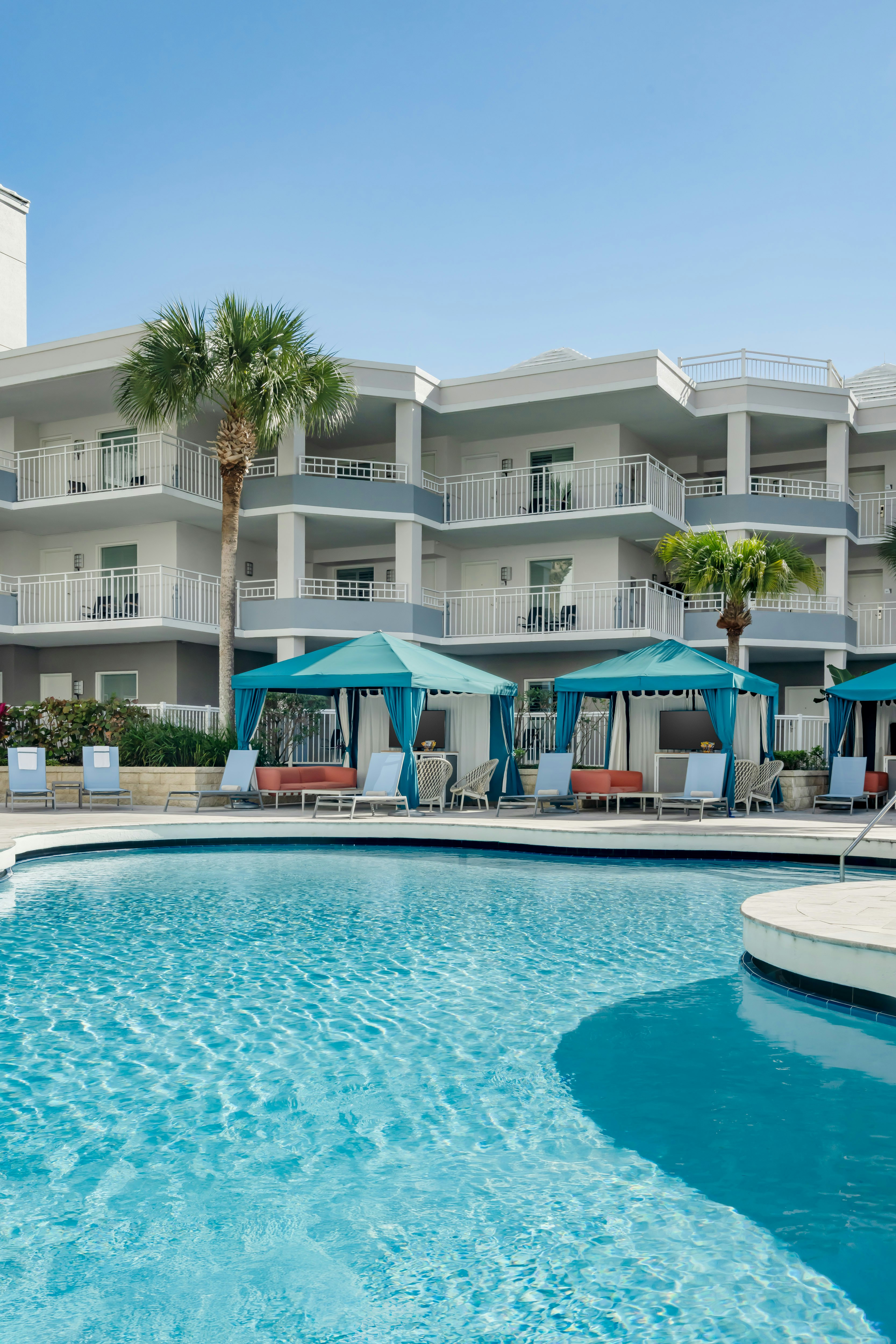 Embassy Suites by Hilton Orlando Lake Buena Vista Resort 11/100
