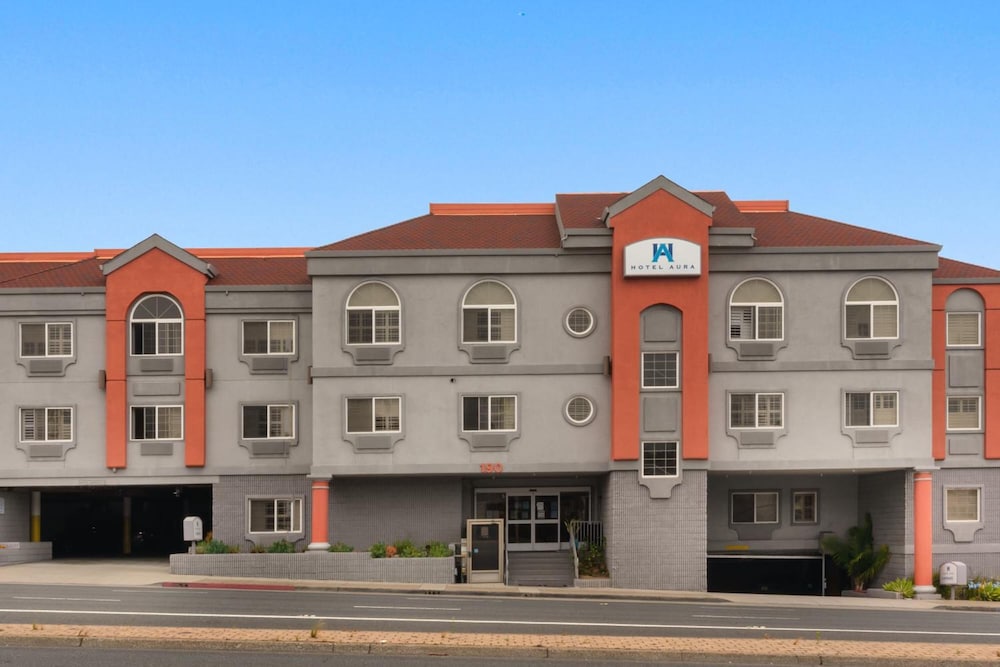 Hotel Aura 4/47