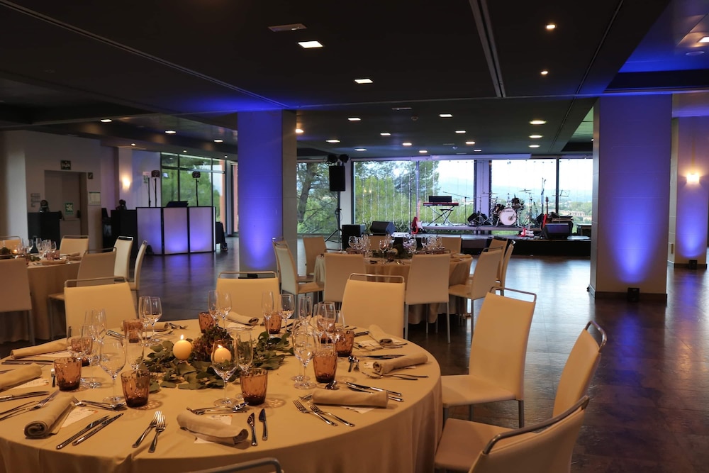 Dolce By Wyndham Barcelona Resort 55/67