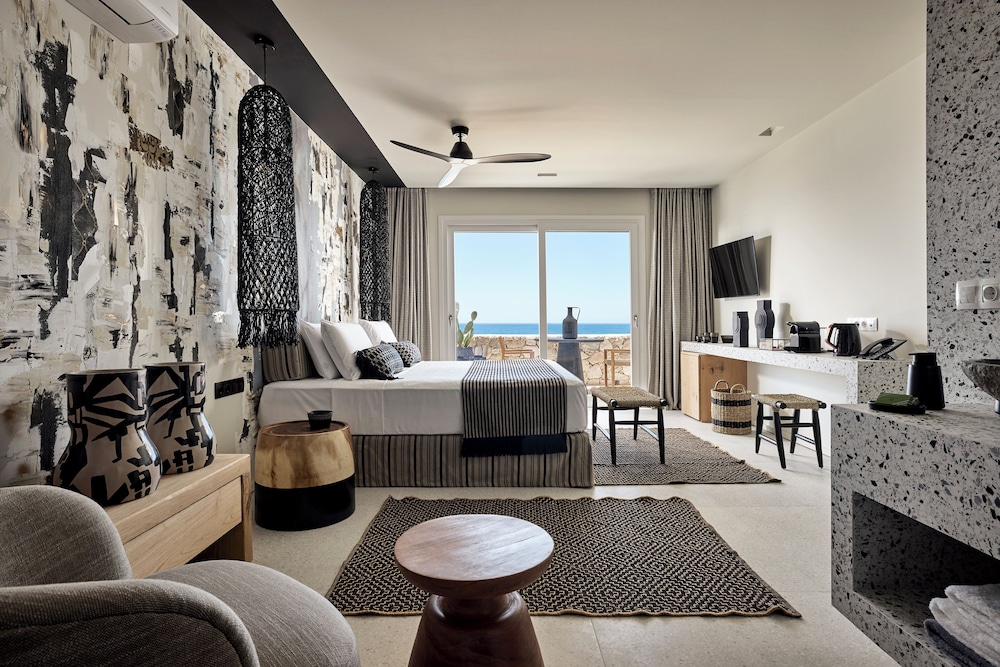 Artemis Seaside Resort 57/82