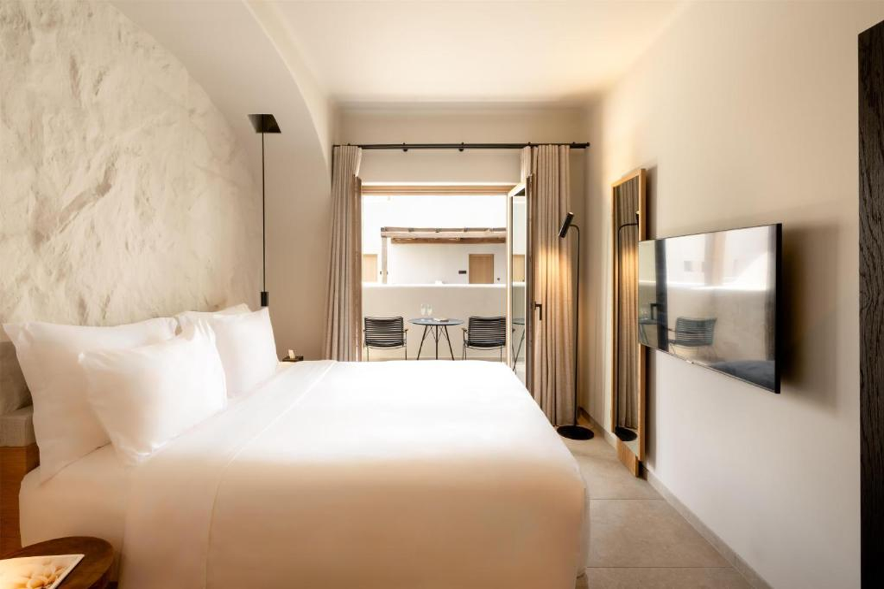 Radisson Blu Zaffron Resort, Santorini 6/21