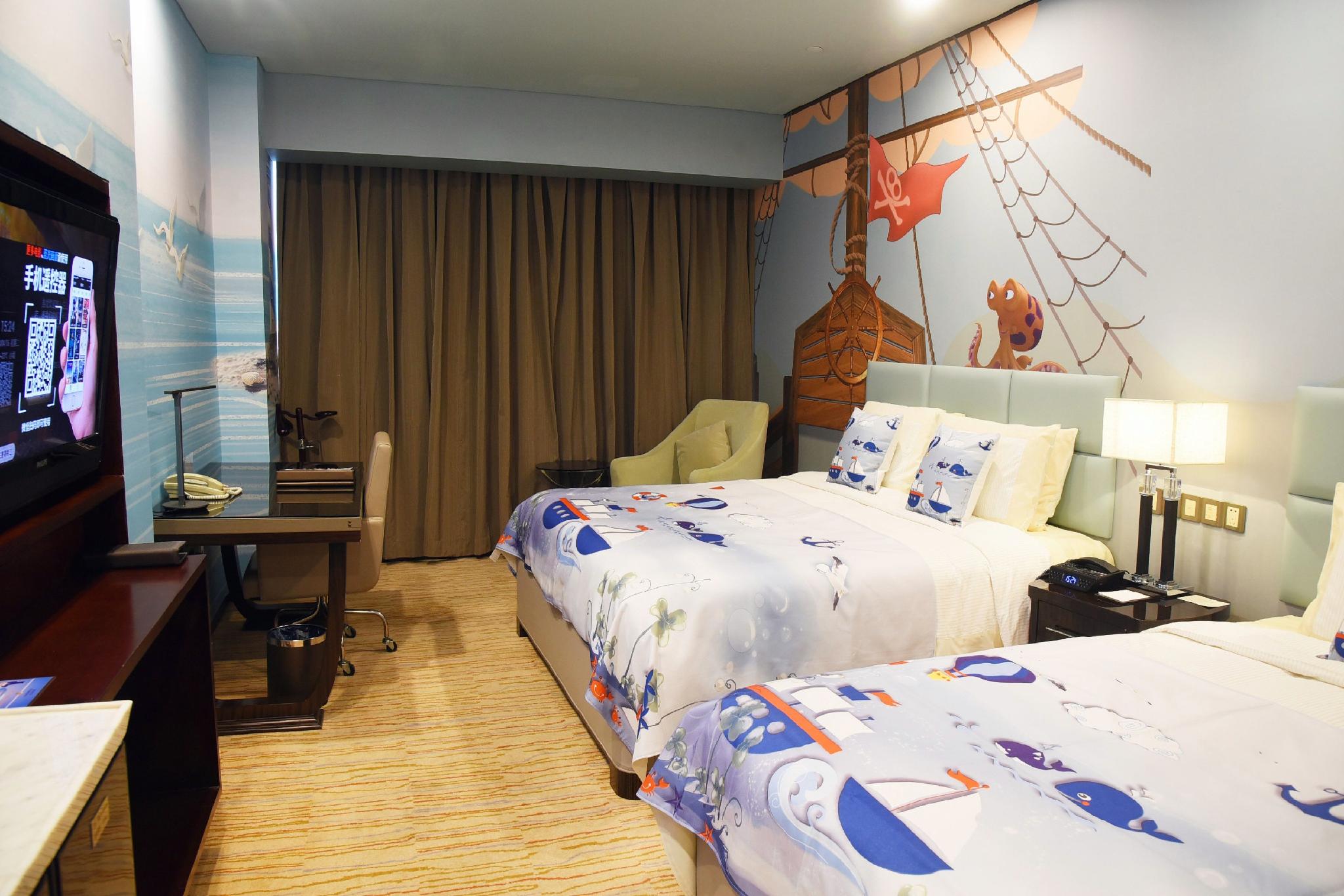 Theme, Adventure, Nautical, Family