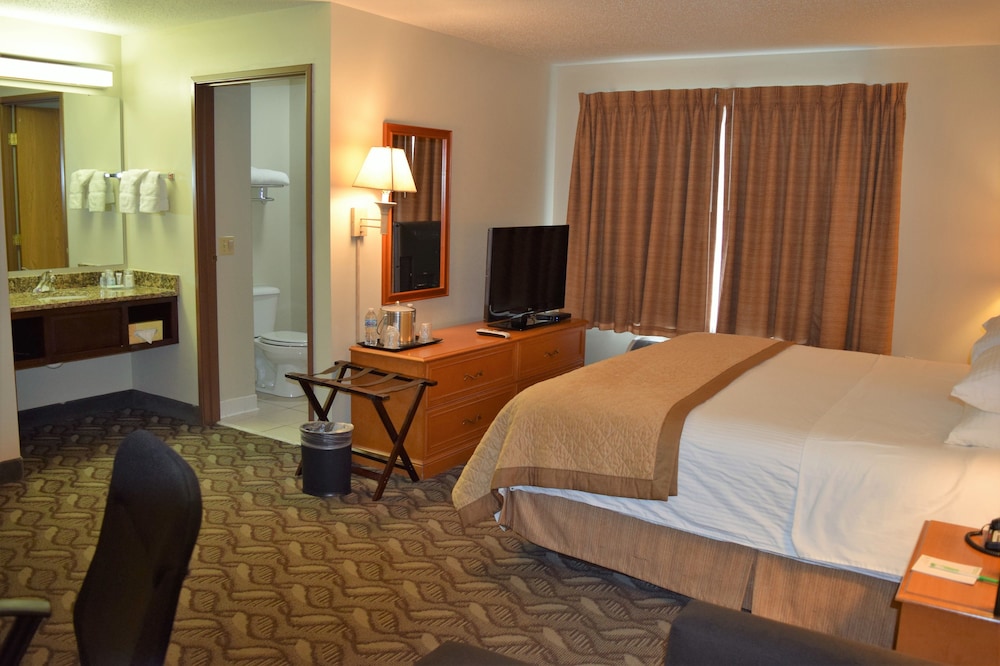 Wyndham Garden Madison Fitchburg 18/69