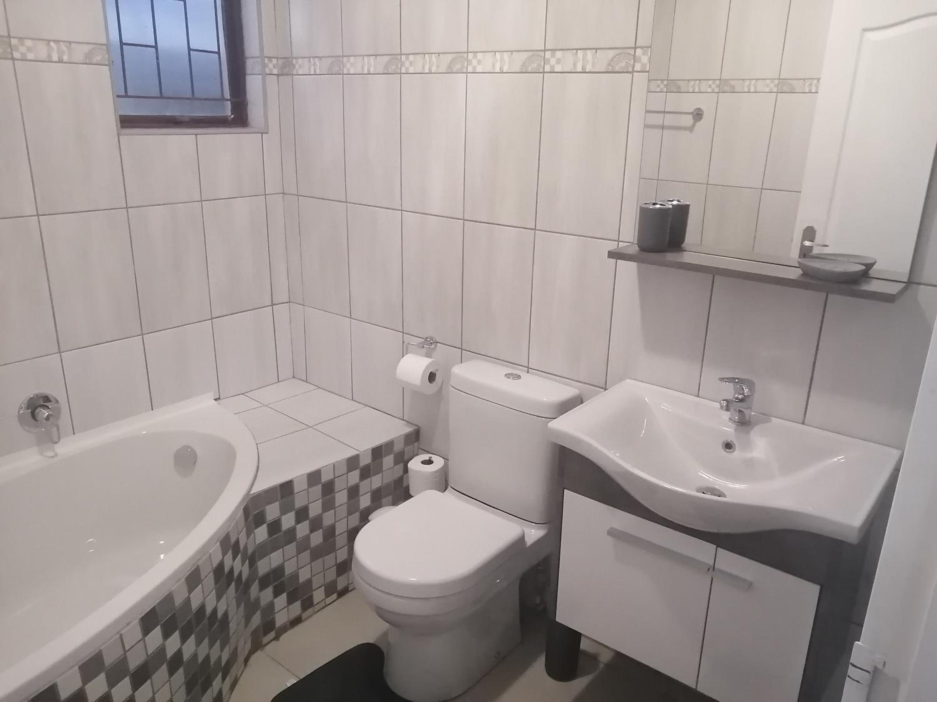 The Bridge unit 31 Ground floor unit in Prime Spot 26/31