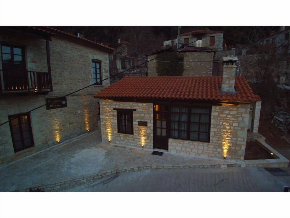 Epoches Luxury Suites 8/50