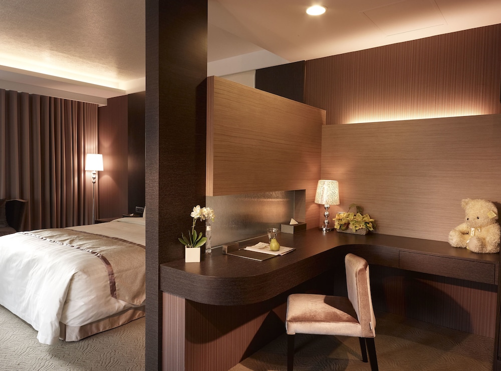 The Loft Hotel 41/75