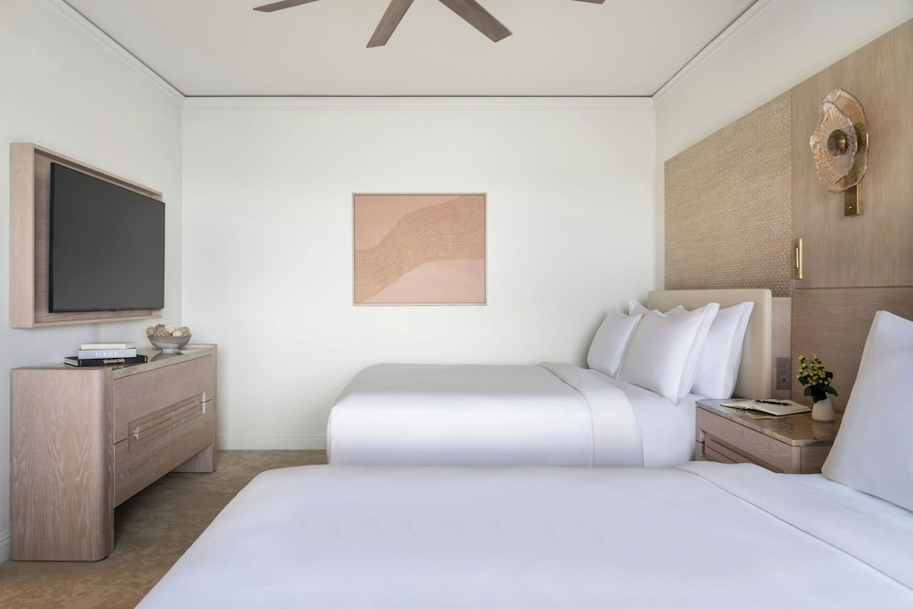 2 Bedrooms, the Ritz, Suite, Double Bed, Ocean Front