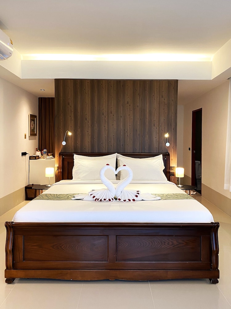 L Esprit de Naiyang Beach Resort 14/50