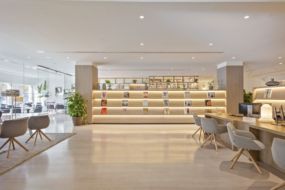 The Level at Melia Sevilla 35/62