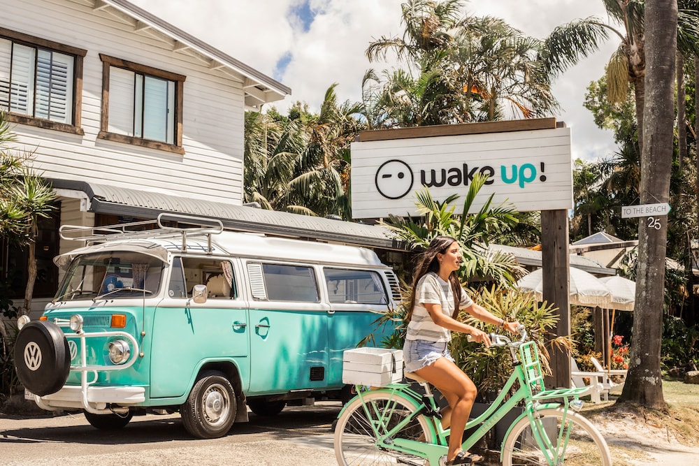 Wake Up Byron Bay 68/73