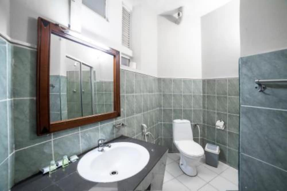 Hibiscus Beach Hotel Kalutara 47/50