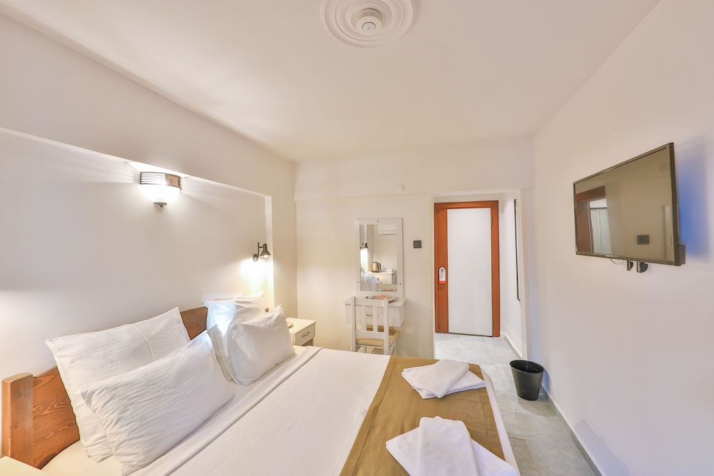 Zinbad Hotel 4/51