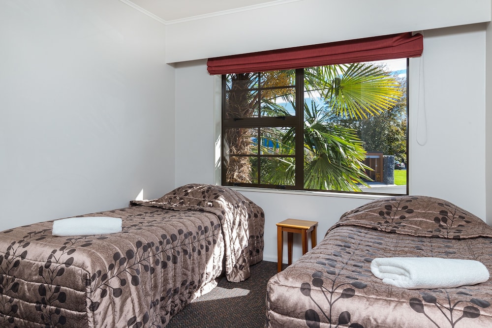 Cherylea Motel 27/72