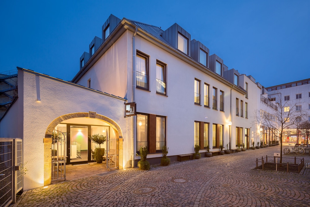 Bergmann Boardinghouse 38/45