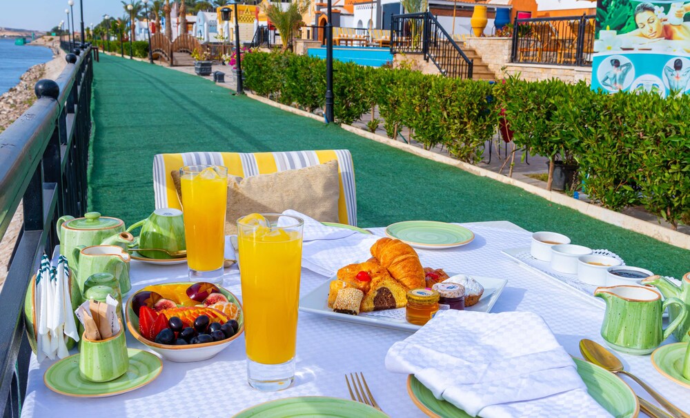 Sonesta Nouba Hotel Aswan 25/50