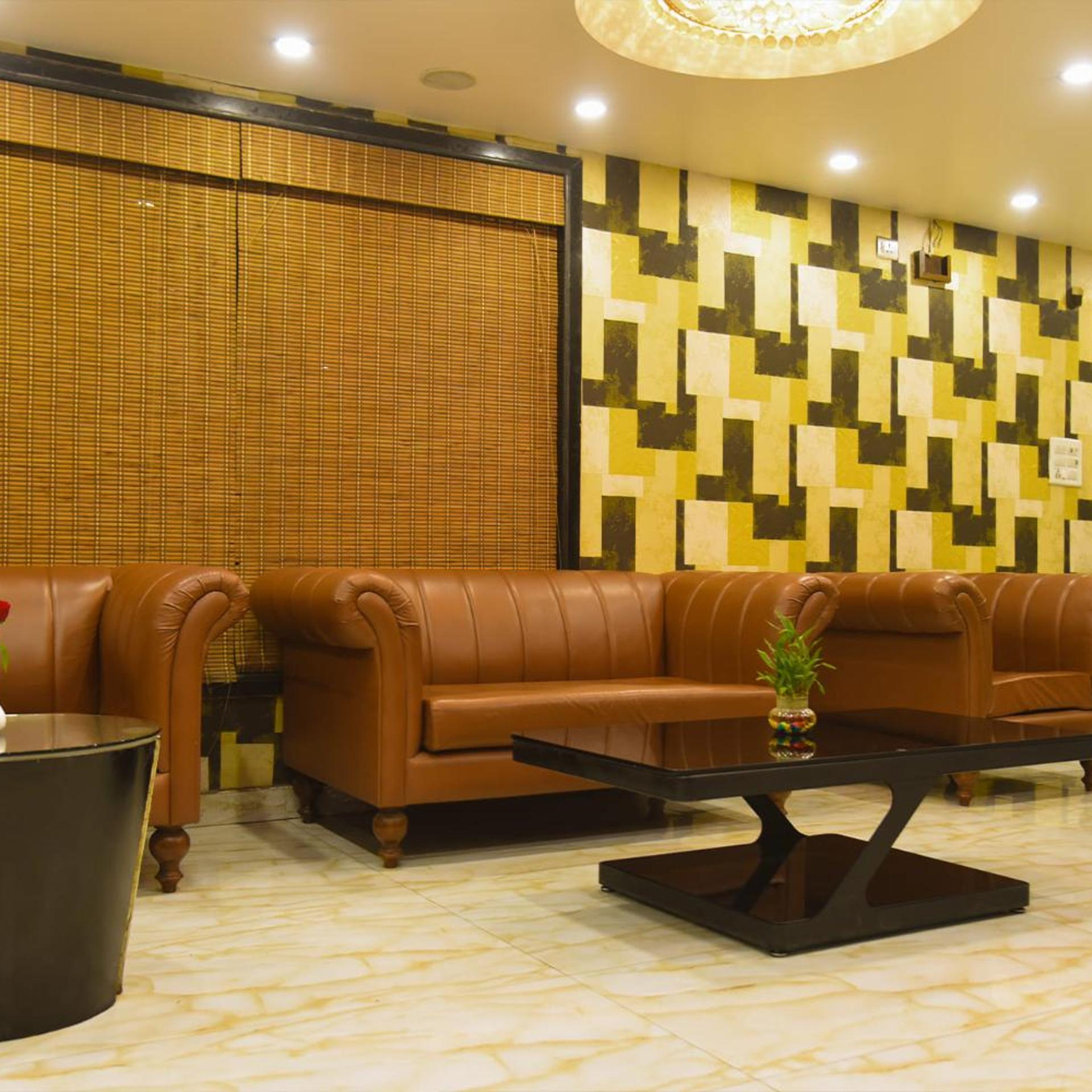 Hotel Aalcajars Inn 34/50