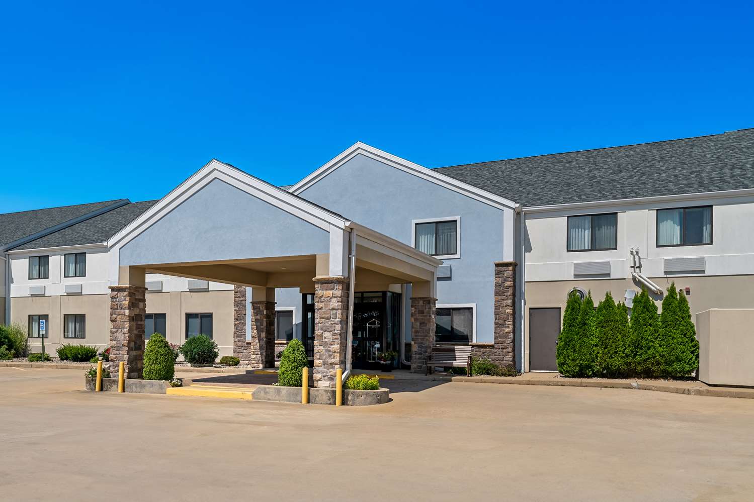 Best Western University Inn 2/39