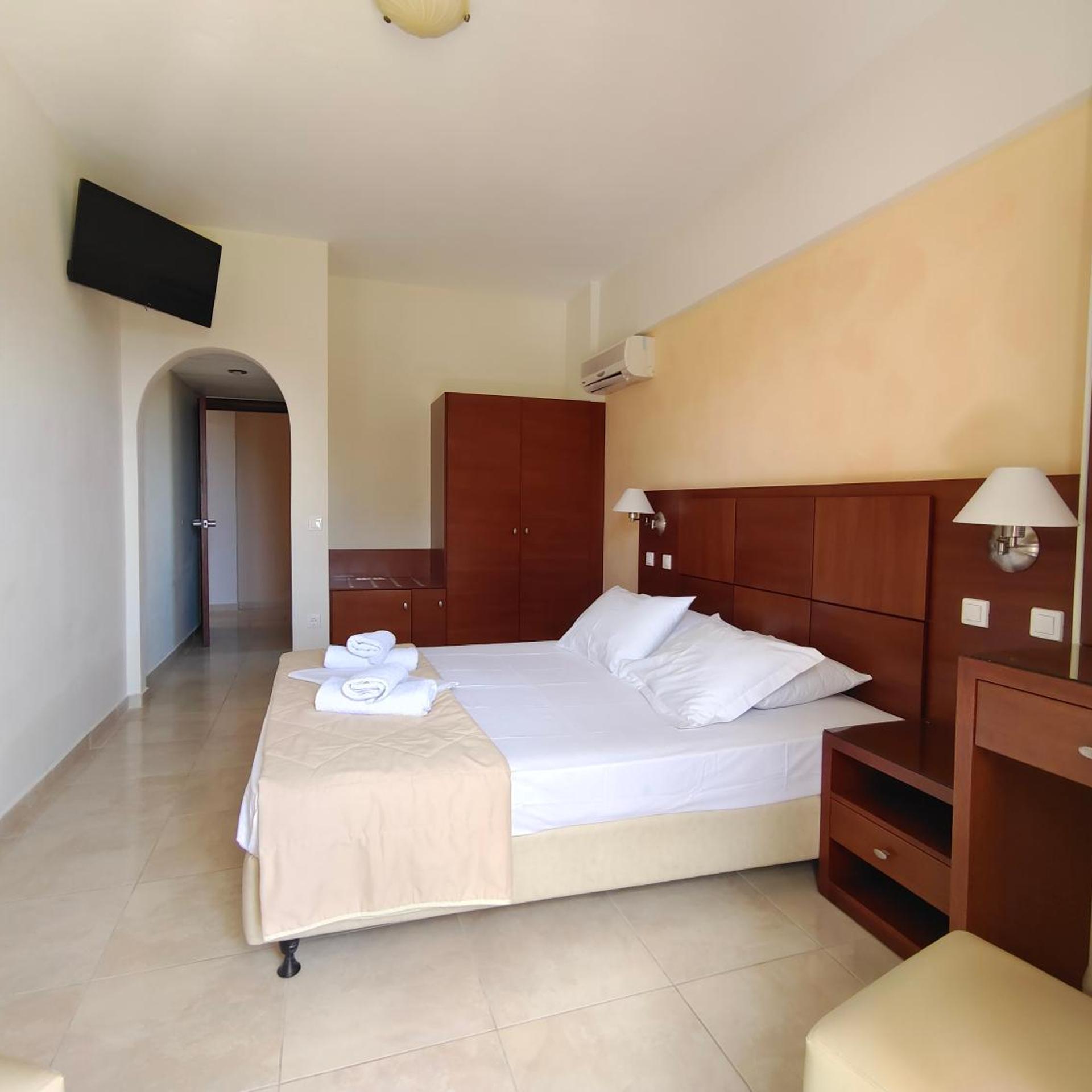 Alex Luxury Apartments and Studios 19/60