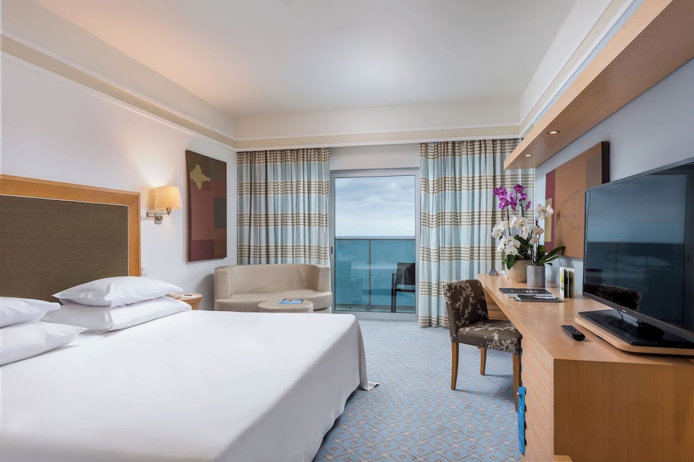 غرفة سوبيريور بسريرين منفصلين بإطلالة على البحر، Pestana Carlton Madeira 3/9