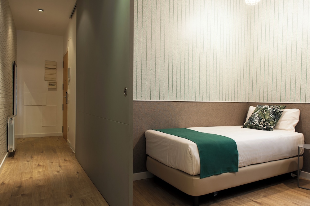 MH Apartments Sant Pau 9/31