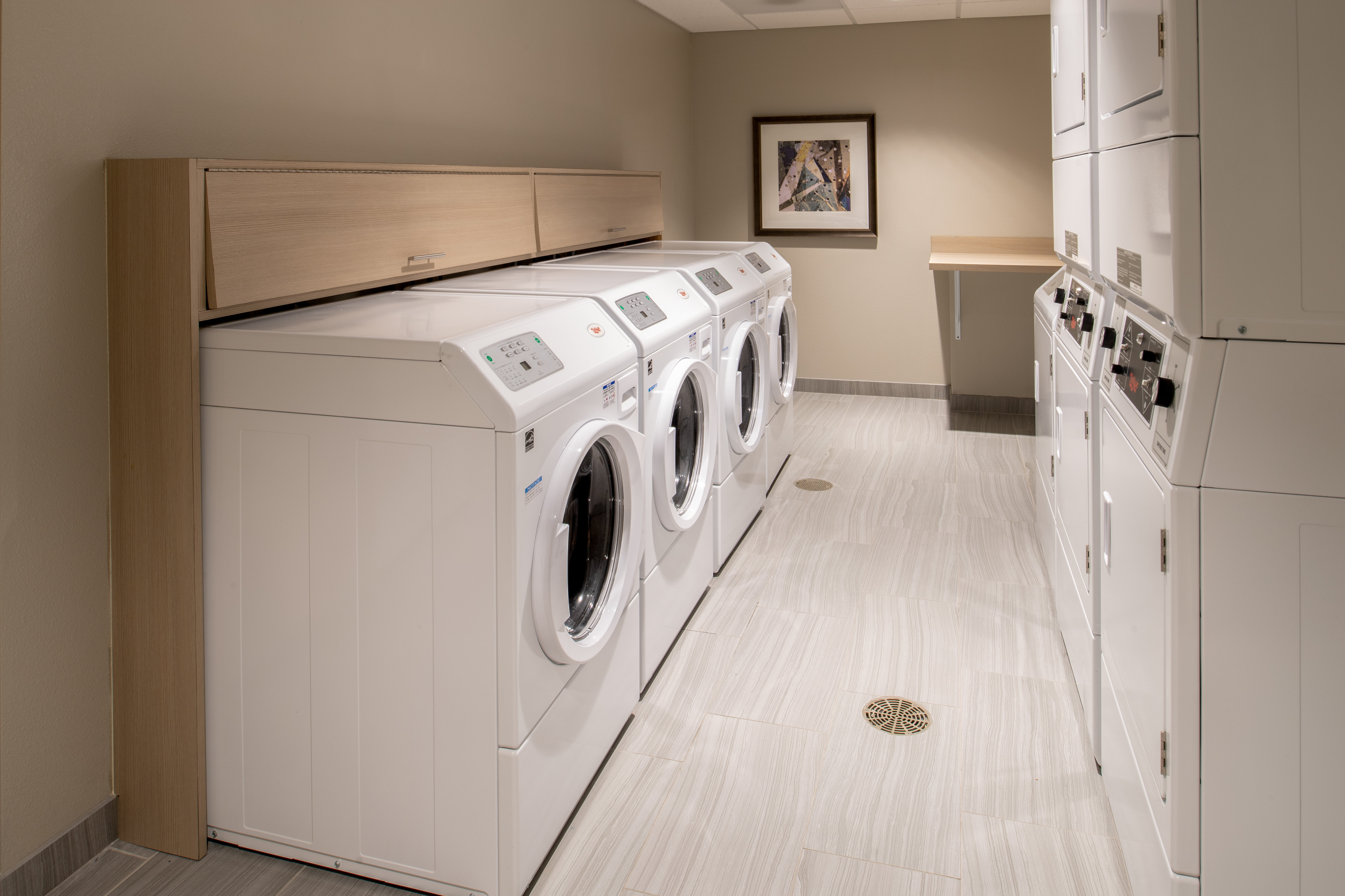 Staybridge Suites Hillsboro North 40/65