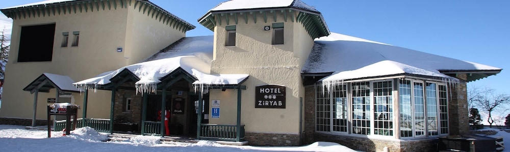 The Mountains Hotel 6/50
