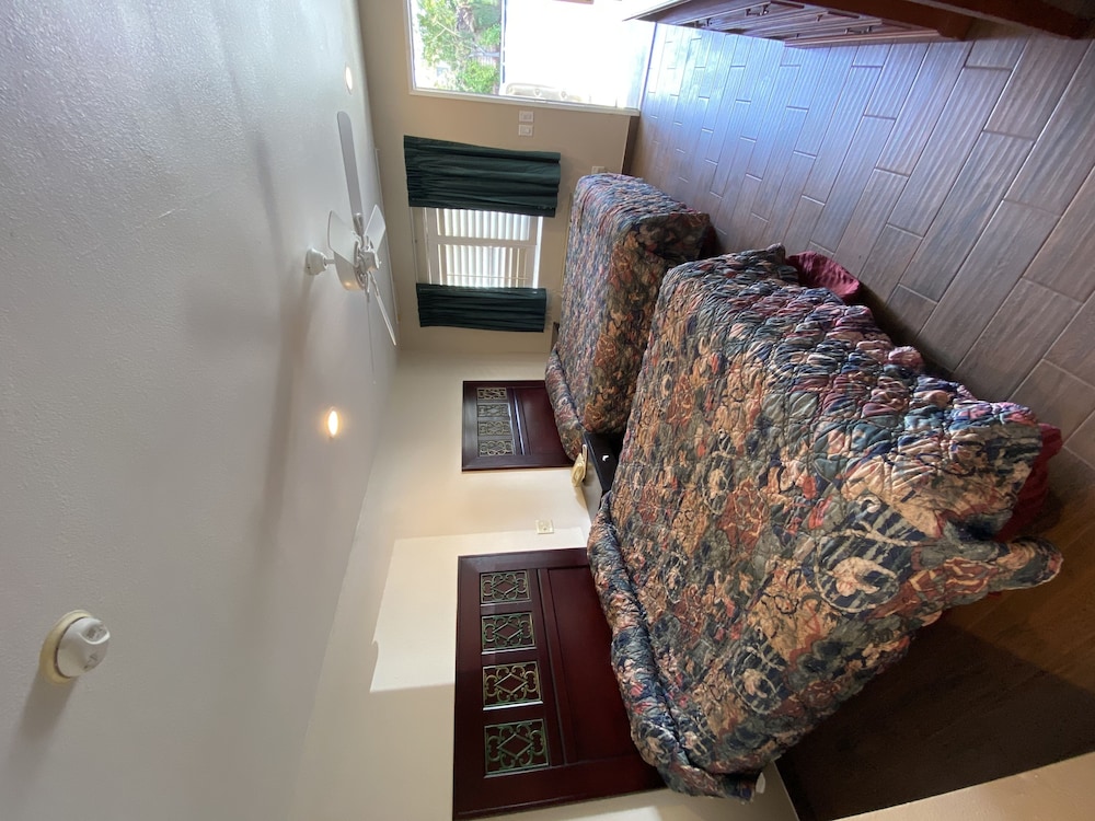 Studio6 Hemet, CA 40/51