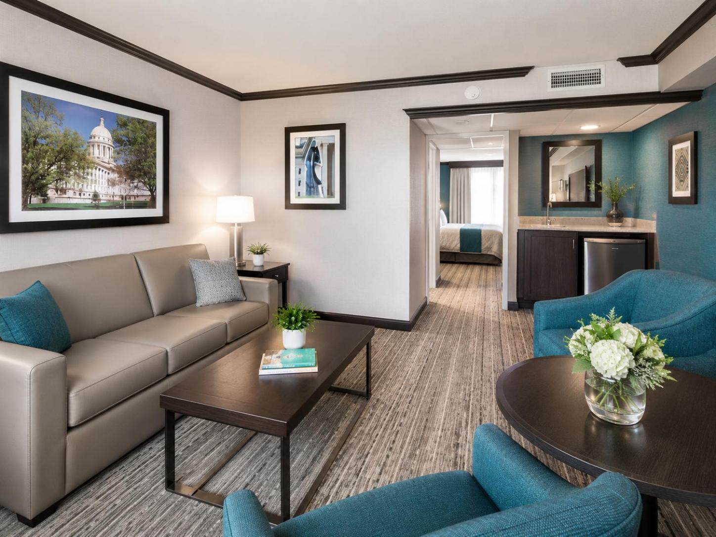 OKC Hotel Suites, Event Center, indoor Pool and Arcade, 5 Min from Downtown & Fairgrounds 16/45