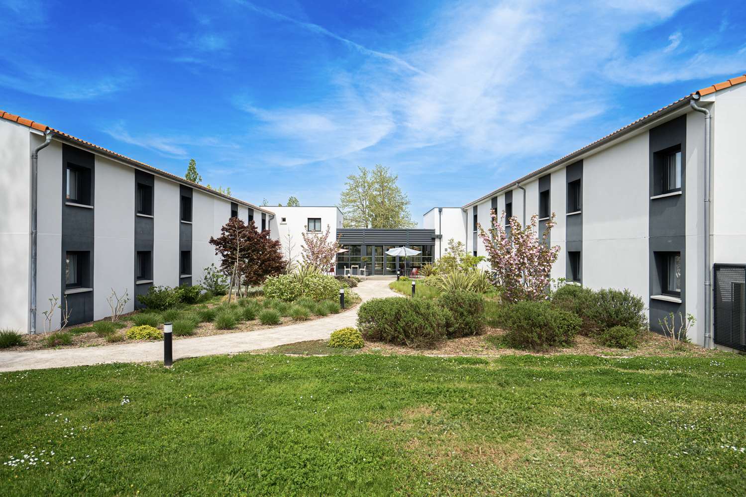Sure Hotel By Best Western Les Portes De Montauban 40/41