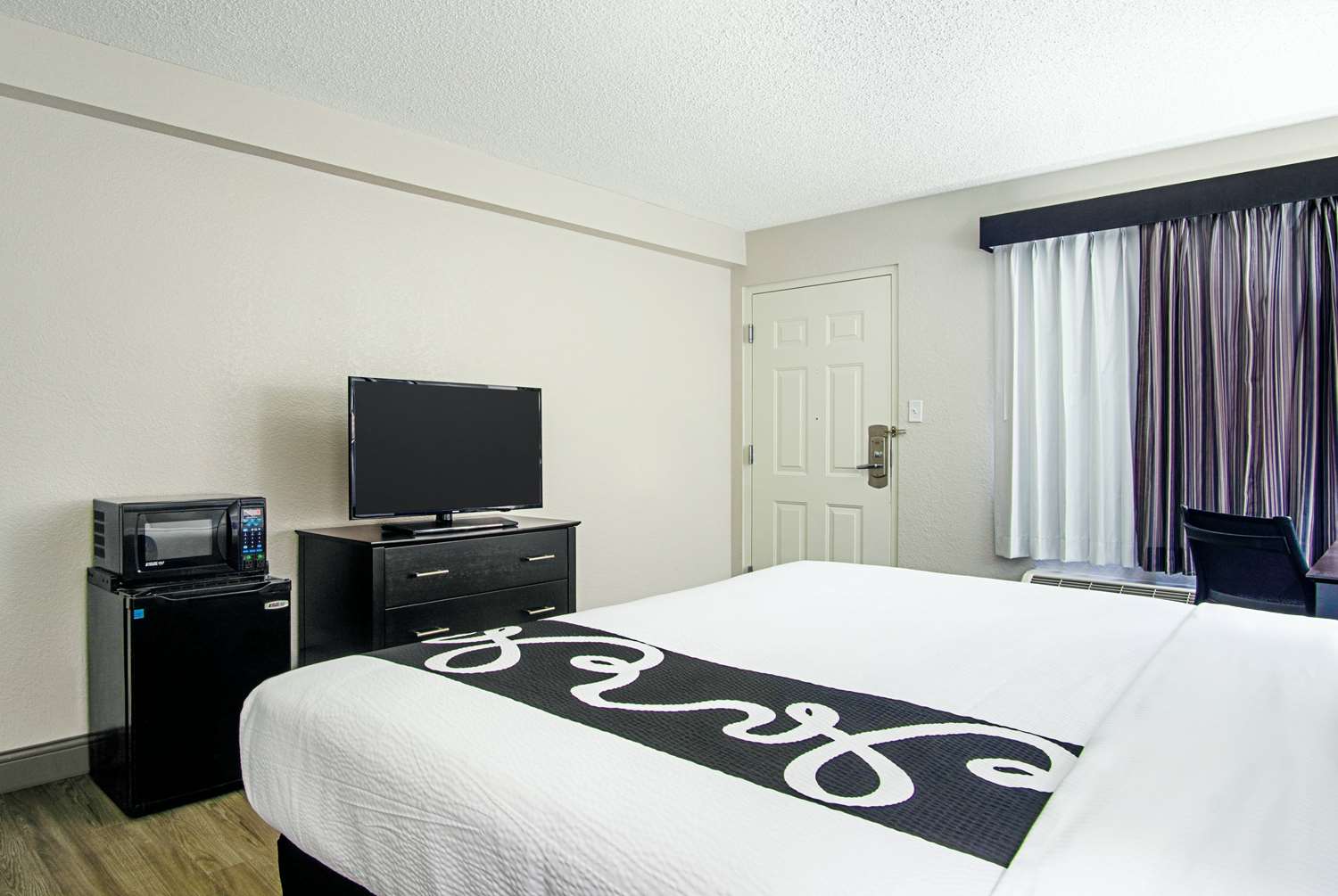 La Quinta Inn by Wyndham West Palm Beach - Florida Turnpike 16/36