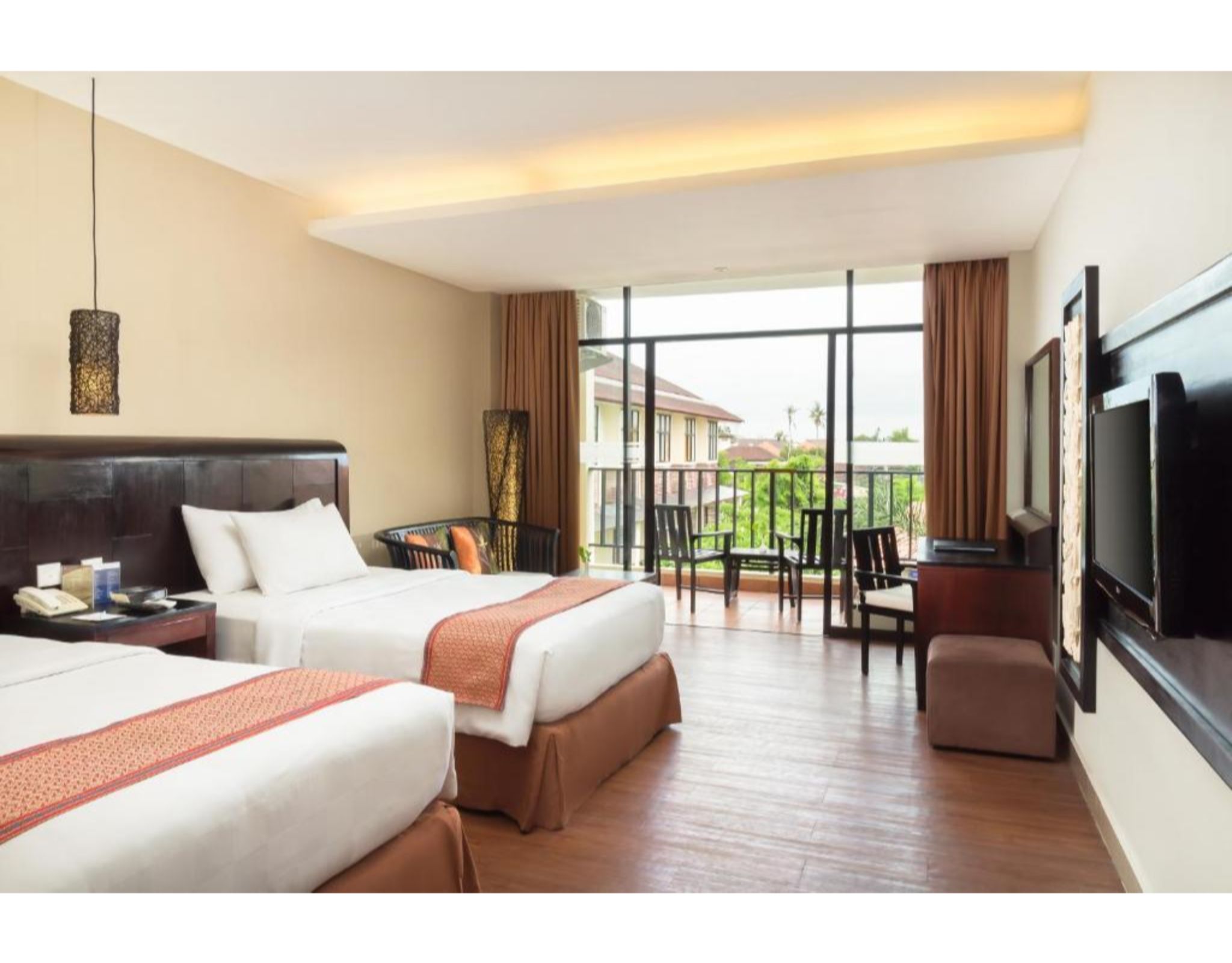 Deluxe, Double or Twin Bed, Pool View