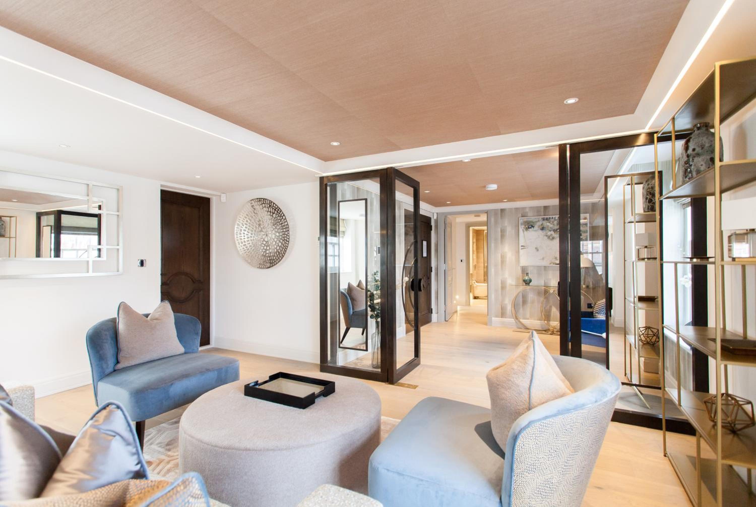 Penthouse, Apartment