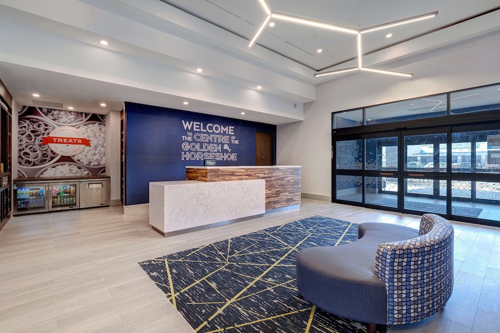 Hampton Inn & Suites by Hilton Burlington Toronto 9/51