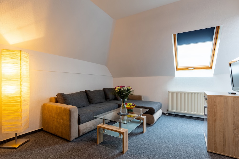 Trip Inn Kongresshotel Rodgau 38/70