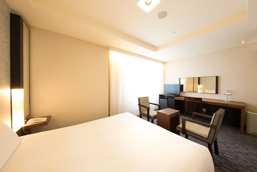 ROOM, DOUBLE BED, SOUTH WING