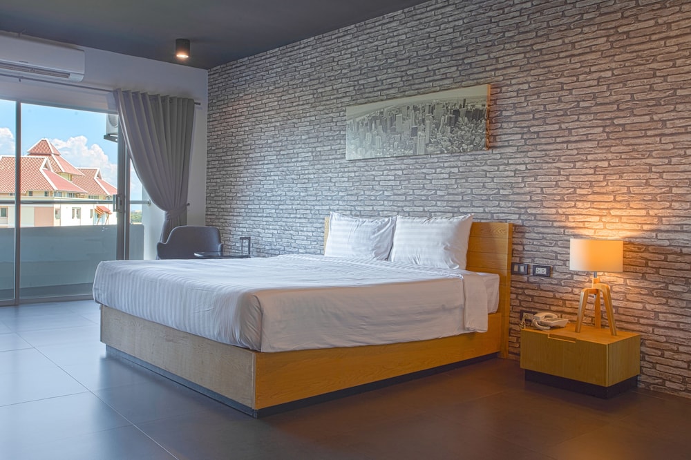 Get Zleep Premium Budget Hotel 12/59