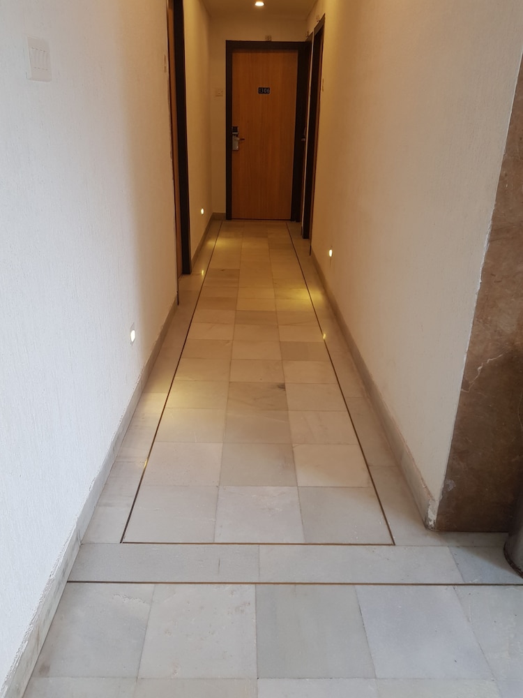ROLAND HOTEL 31/55