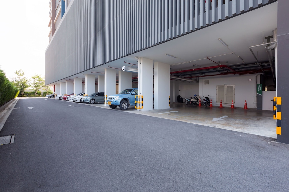 Baan Kiang Fah Hua Hin Condominium By Montri 35/42