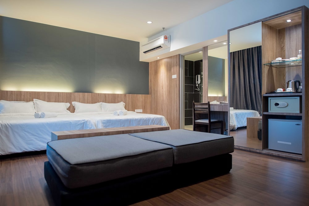 Mornington Hotel Soon Choon 15/36