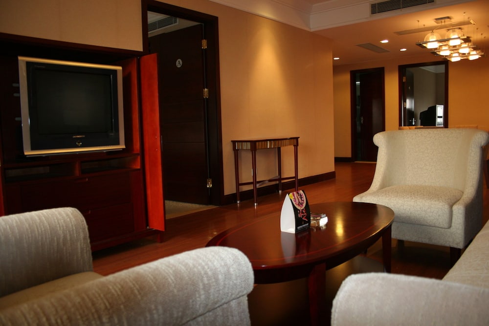 Golden Diamond Hotel 10/17