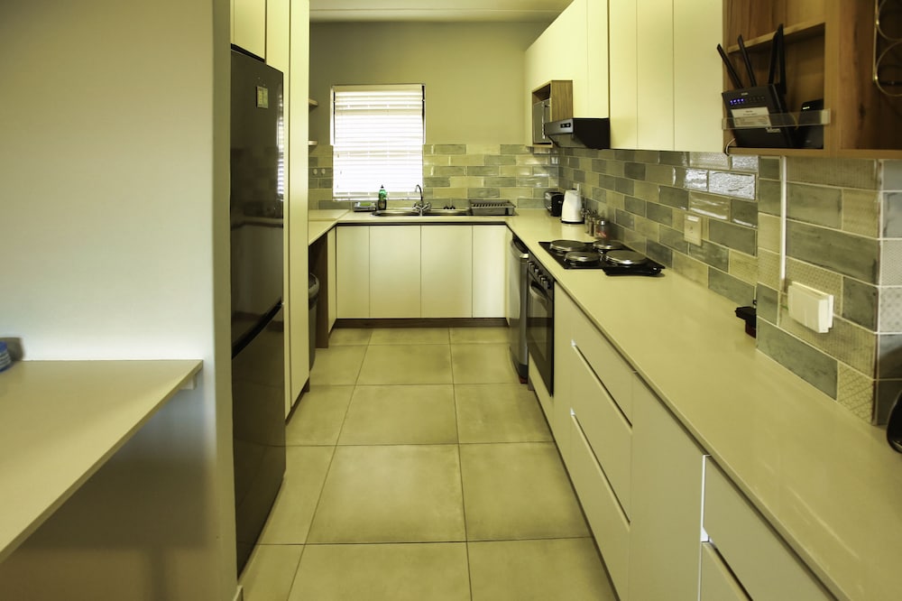4 Bella Casa Self Catering 16/50