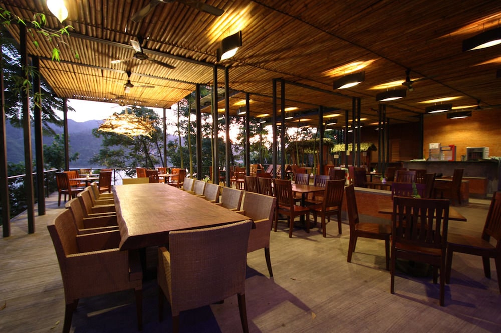 Belum Rainforest Resort 25/50