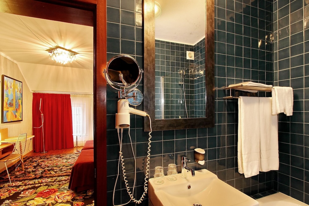 Hotel Mestre de Avis 47/50