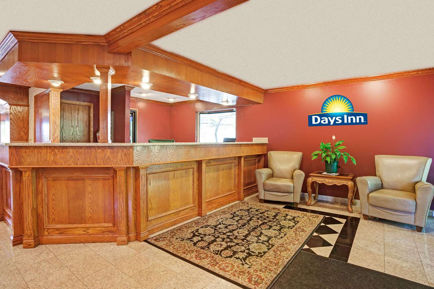Days Inn & Suites by Wyndham Monroe 2/26
