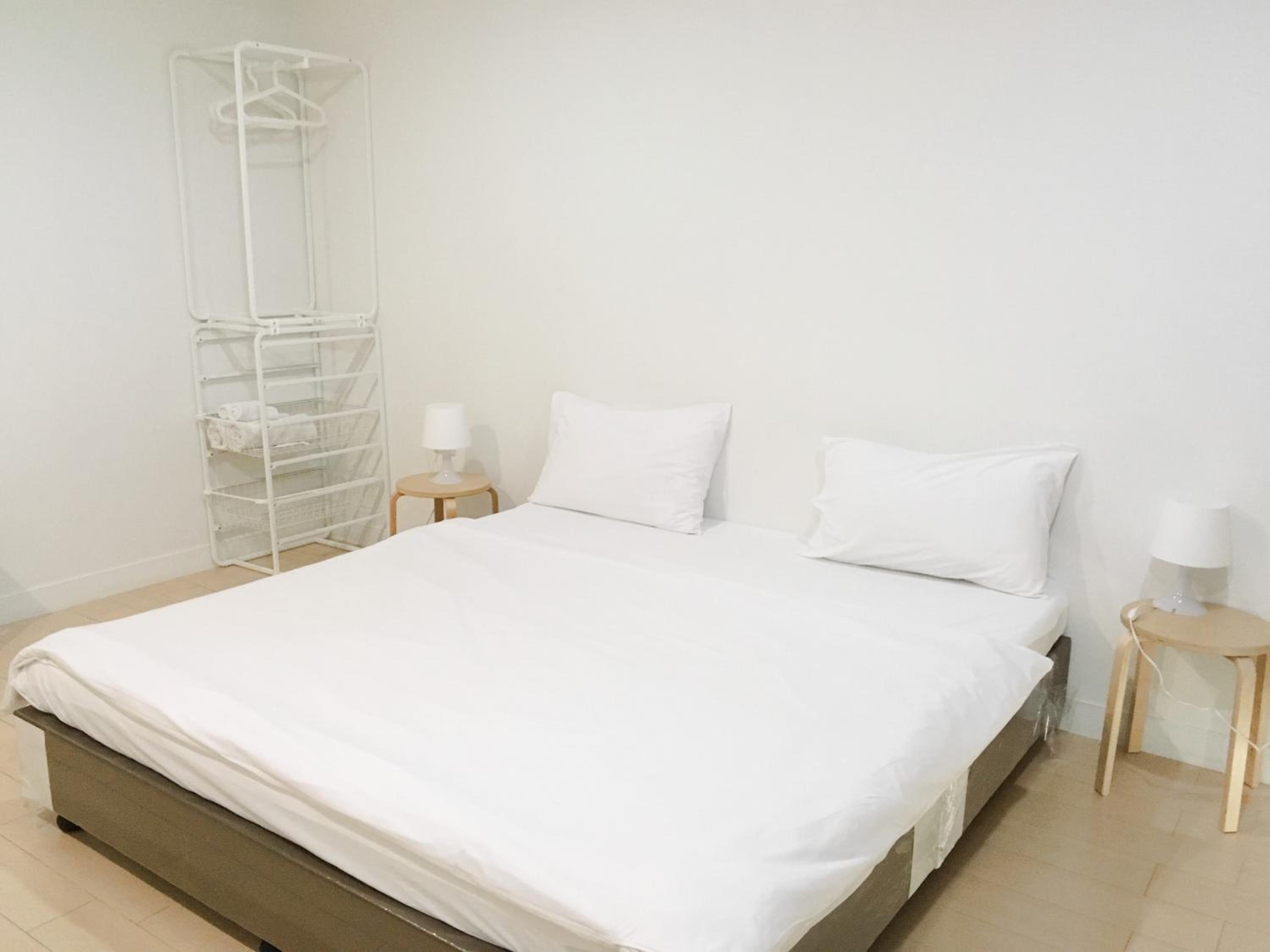 STANDARD, DOUBLE BED